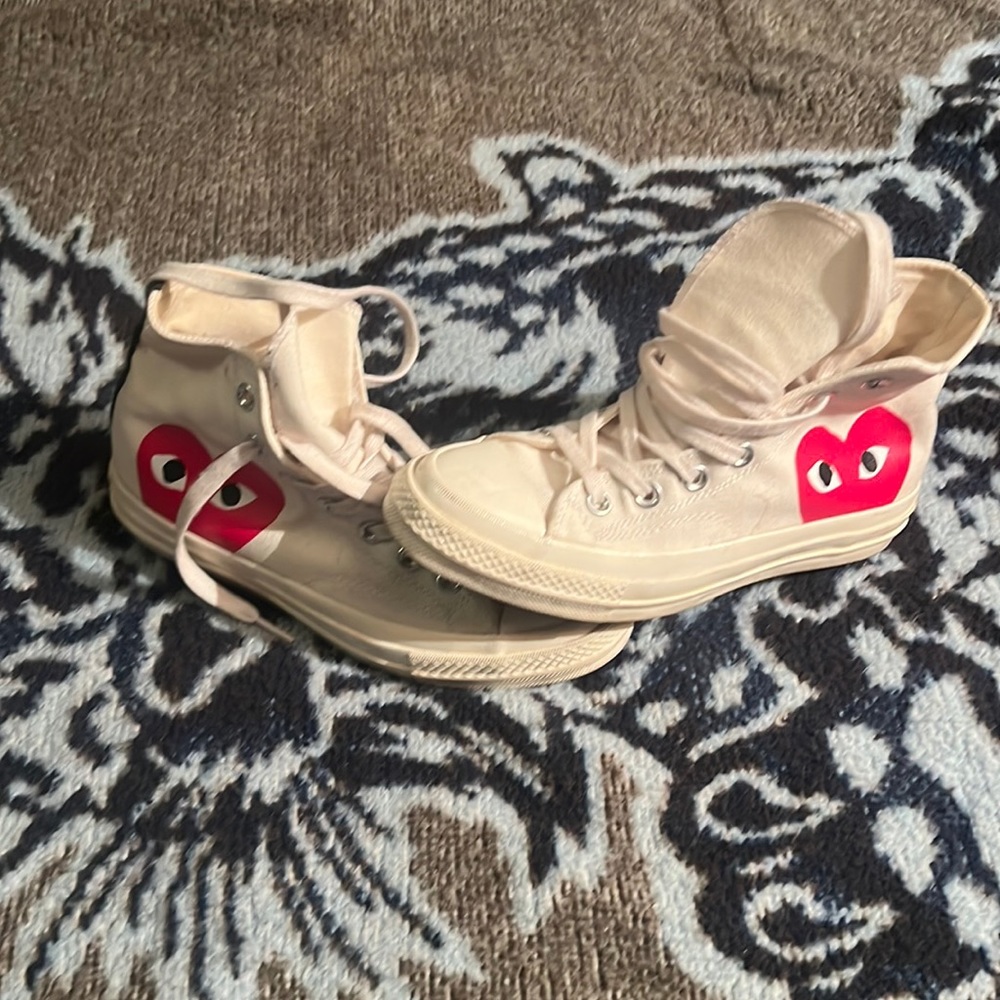COMME des GARÇONS Play converse all-star. Size 6 1/2 women’s 4 1/2 men.